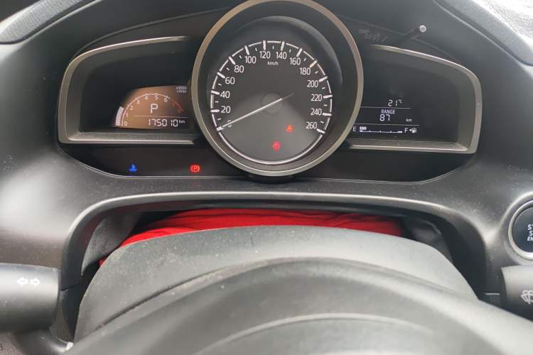 Used Mazda 3 Axela 2017 Sedan 1.5L Automatic Luxury Model Emission Standard China V Instrument Cluster