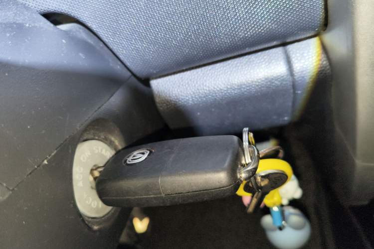 Used CHANGAN CX20 2014 1.4L IMT Sunroof Navigation Version China IV Standard