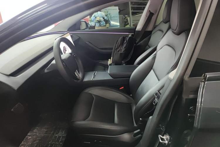 Used Tesla Model 3 2025 Rear-Wheel-Drive Version
