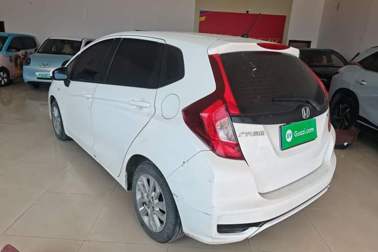 Used Honda Fit 2018 1.5L CVT Comfort Sunroof Version