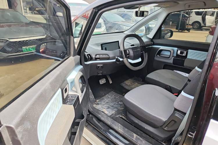 Used Baojun E300 2020 Star Travel Edition Driver Seat