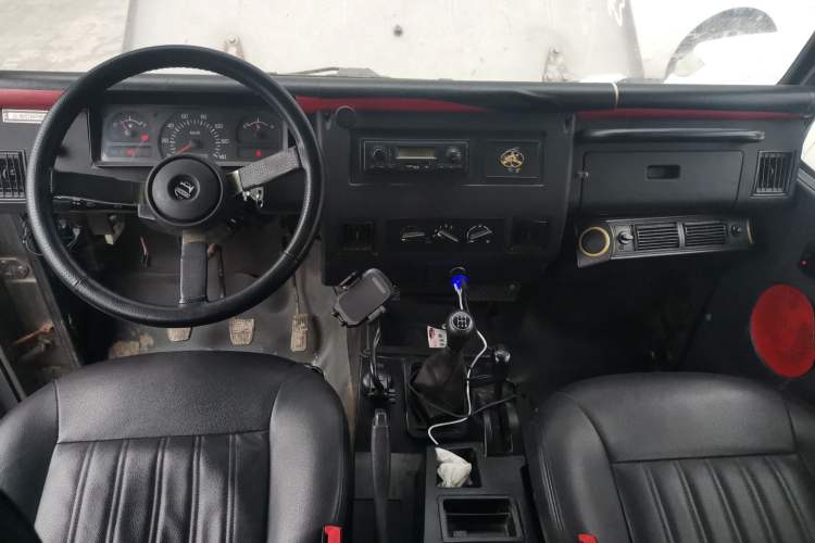 Used BAW 212 Classic 2016 2.0L Van Four-wheel Drive Luxury Version China IV
