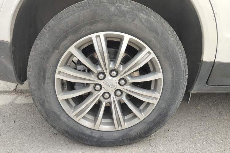 Used Cadillac XT5 2017 Anniversary Edition 25T Luxury Model
