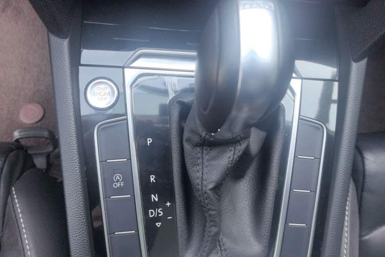 Used Volkswagen Magotan 2020 280TSI DSG Comfort Edition Gear Lever