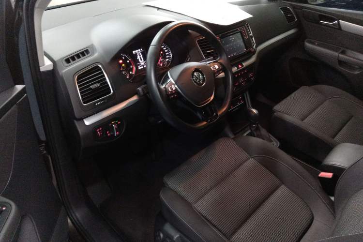 Used Volkswagen Sharan 2018 380TSI Comfort Edition 7-Seater