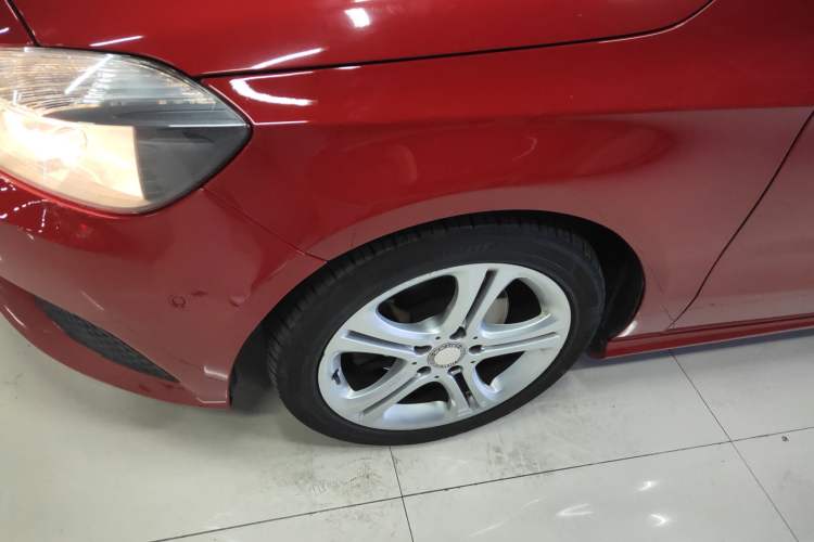 Used Mercedes-Benz A-Class 2013 A 180 Fashion Model Left Front Wheel Hub