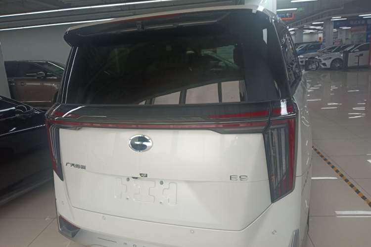 Used GAC Trumpchi E9 2025 E9 Superfast Charging – Master Series