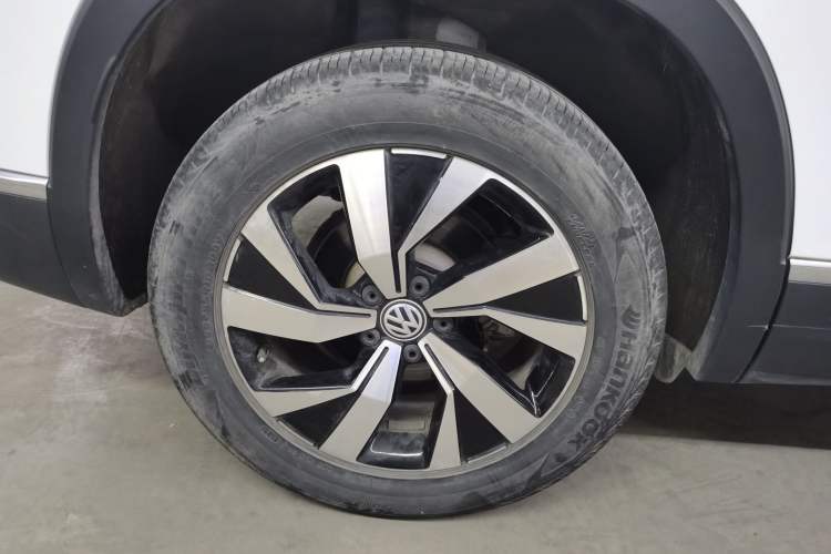 Used Volkswagen Tayron 2022 330TSI Two-Wheel Drive Luxury Smart Connectivity Version