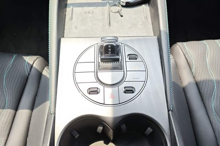 Used BYD Seal 06 New Energy 2025 DM-i Intelligent Drive 120KM Flagship Model
