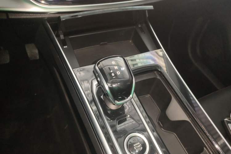 Used SOL X8 2022 Great Sage Edition 300T DCT Wanderer Model 6 Seats