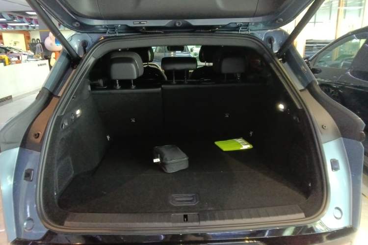 Used Zeekr 7X 2025 100kWh Long-Range All-Wheel Drive Intelligent Driving Version
