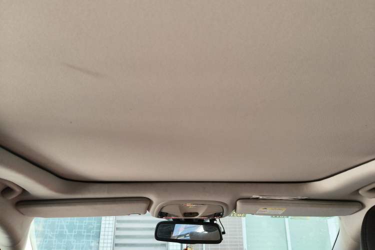 Used Jeep Cherokee 2016 2.4L Leading Smart Version
