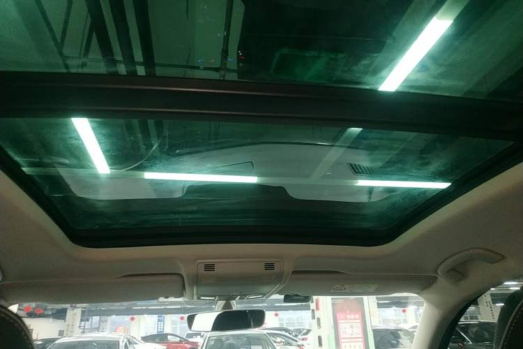 Used Volkswagen Tayron X 2020 330TSI Two-Wheel Drive Luxury Smart Connectivity Version