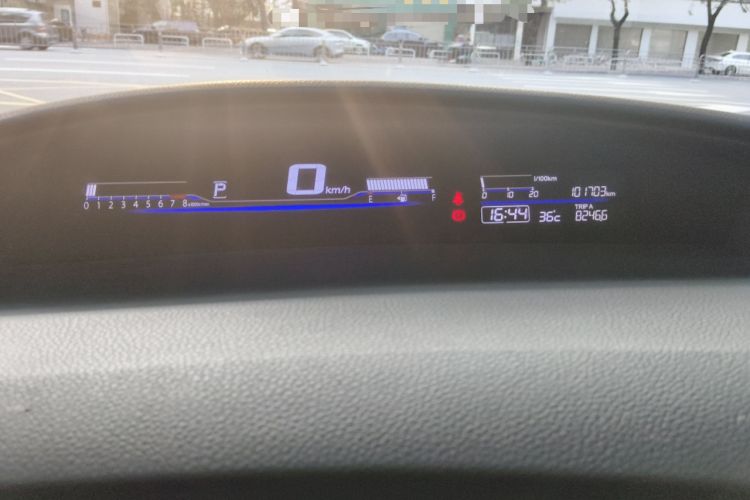 Used Honda Jade 2014 1.8L Automatic Comfort Elite Version 5 Seats
