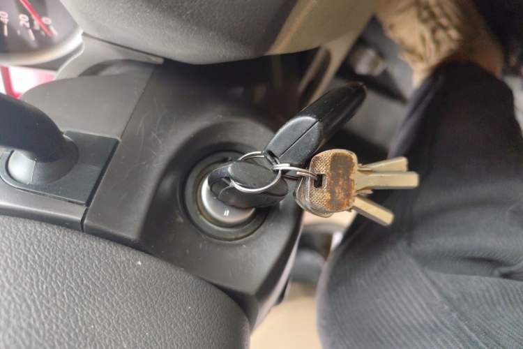 Used Ford Focus 2011 Sedan 1.8L Manual Comfort Model
