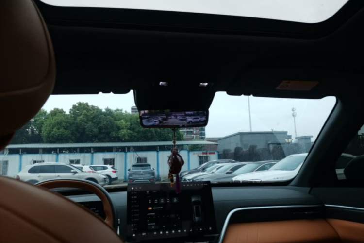 Used Dongfeng eπ eπ008 2025 210 Ultra Range-Extended Version 5 Seats Headliner