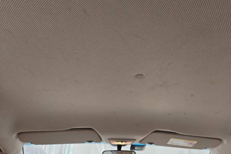 Used Baojun 630 2013 1.5L manual Comfort trim Headliner