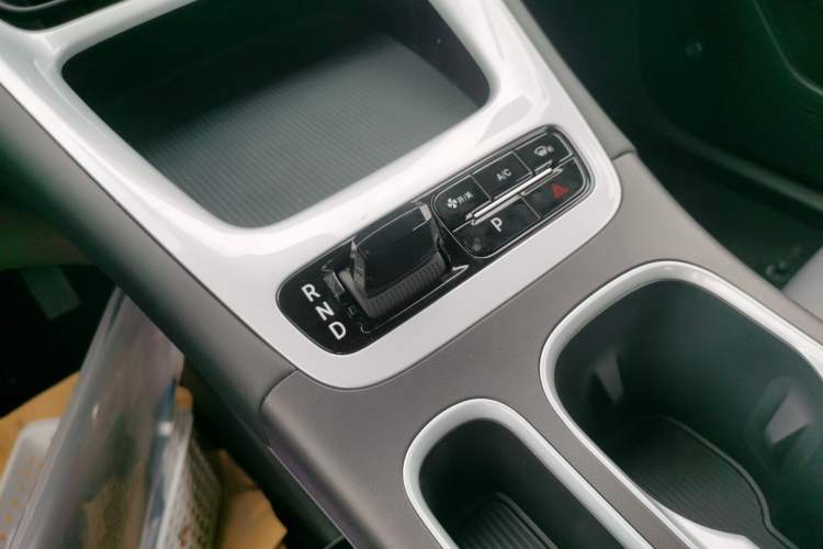 Used Geely Galaxy Geome 2026 Model 310km Dream Edition Gear Lever