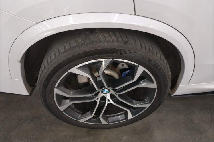 Used BMW X5 2022 xDrive 40Li Luxury Edition M Sport Package