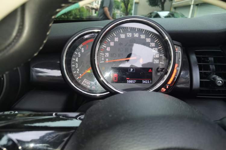 Used MINI 2018 1.5T COOPER CABRIO Artist