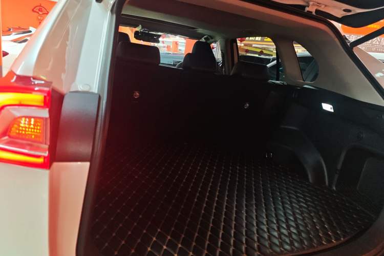 Used Toyota Wildlander 2021 Dual-Engine 2.5L E-CVT Two-Wheel Drive Luxury Edition