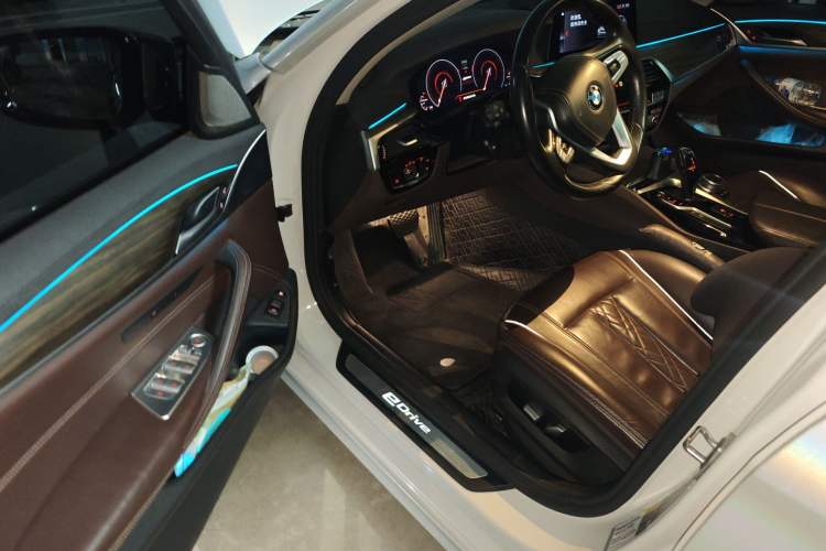 Used BMW 5 Series New Energy 2019 Updated Version 530Le Luxury Package Driver Seat