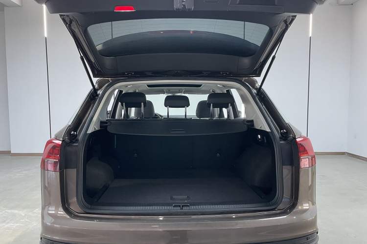 Used Volkswagen Tayron 2019 330TSI Two-Wheel Drive Luxury Model China VI Standard