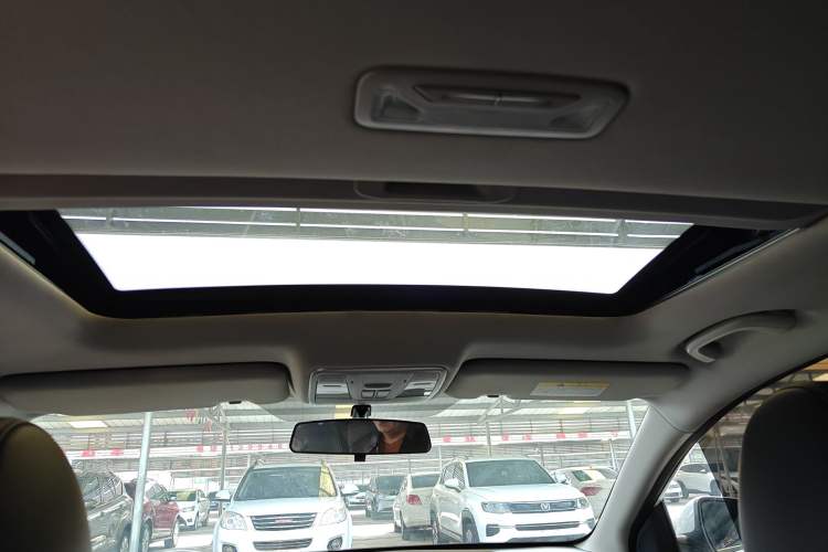 Used CHANGAN Eado 2019 High-Energy Edition 1.6L GDI Manual Pioneer Model China VI Standard