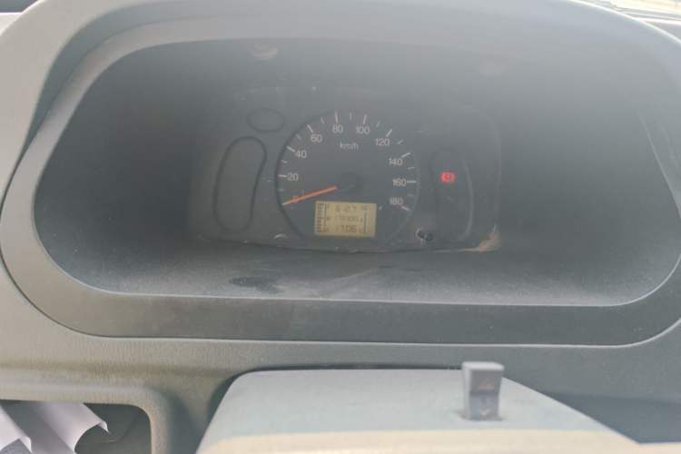 Used Wuling Zhiguang 2010 1.0L New Version Practical Edition with Short Body
