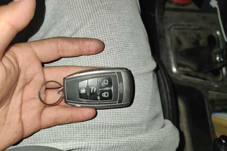 Used BAIC Weiwang M50F 2017 1.5L Standard Model
