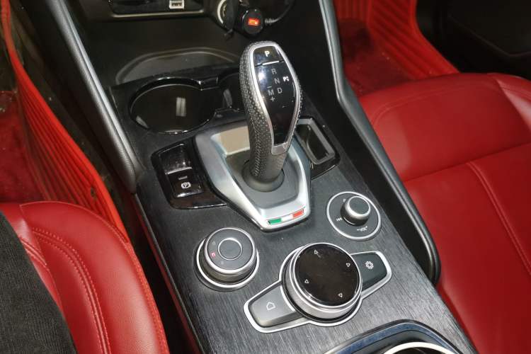 Used Alfa Romeo Giulia 2021 2.0T 280HP Luxury Edition