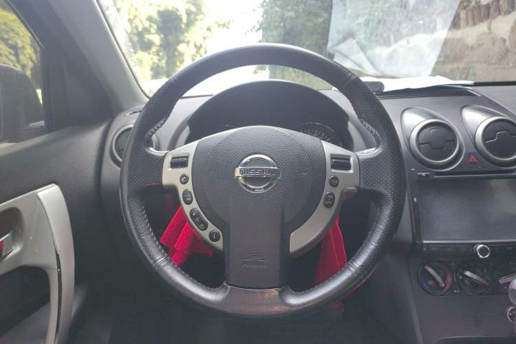 Used Nissan Qashqai 2012 2.0 XL Fire CVT 2WD
