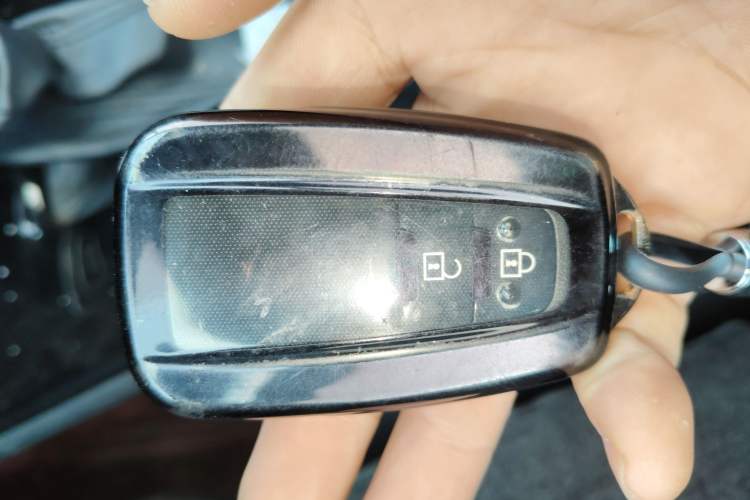 Used Toyota C-HR 2018 2.0L Leading with Sunroof China VI Standard