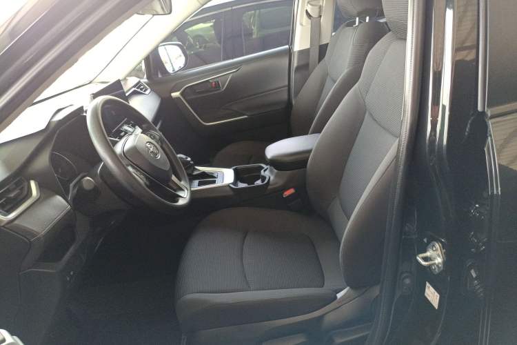 Used Toyota RAV4 2024 2.0L CVT Two-Wheel Drive Urban Edition