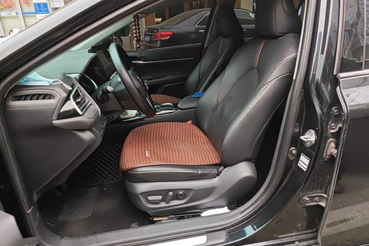 Used Toyota Camry 2022 2.0GVP Premier Edition