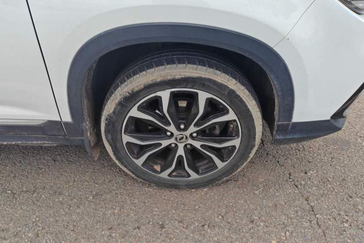 Used FORTHING Joyear X5 2017 2.0L Manual Luxury Version Right Front Wheel Hub