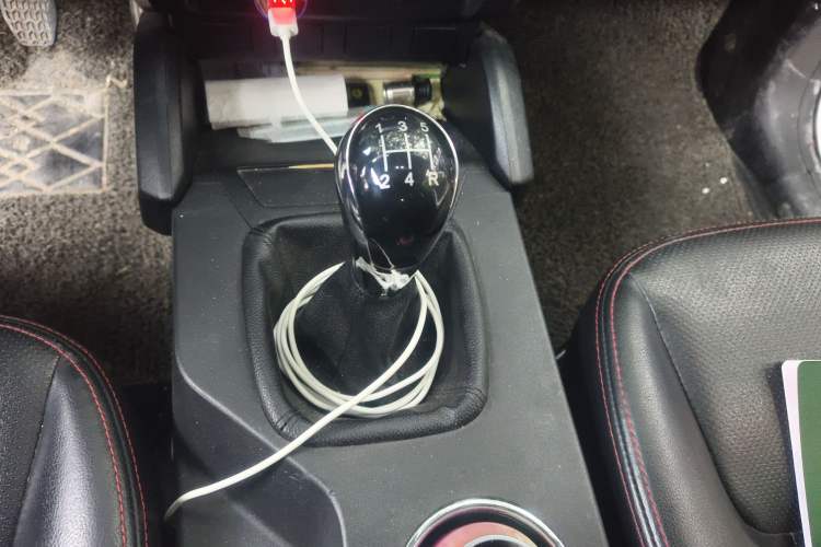 Used Geely Auto GX7 2015 Classic Edition 1.8L Manual Elite Model China V Standard