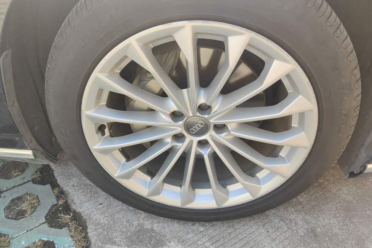 Used Audi A8 2019 Plus A8L 50 TFSI quattro Comfort Model