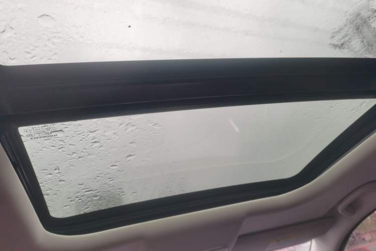 Used CHANGAN OSHAN X5 2021 1.5T DCT Prestige Edition Headliner