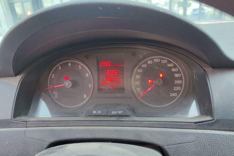 Used Volkswagen Santana 2016 1.6L Manual Fashion Edition