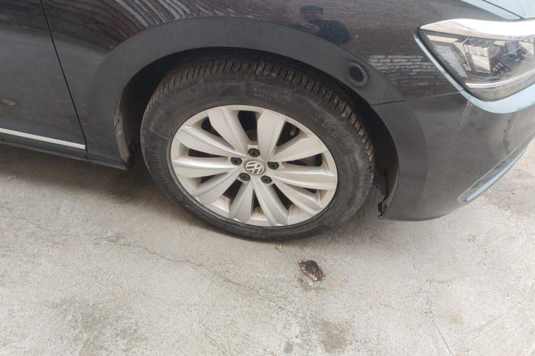 Used Volkswagen Passat 2019 330TSI Elite Edition China VI Right Front Wheel Hub