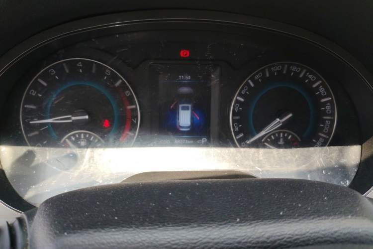 Used Haval H2 2017 Red-Label 1.5T Automatic Two-Wheel Drive Luxury Model
