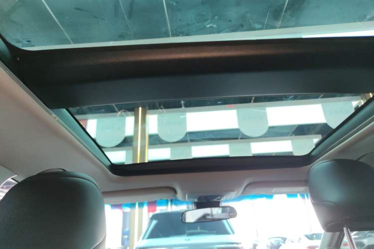 Used Toyota Camry 2018 2.5G Luxury Edition Headliner