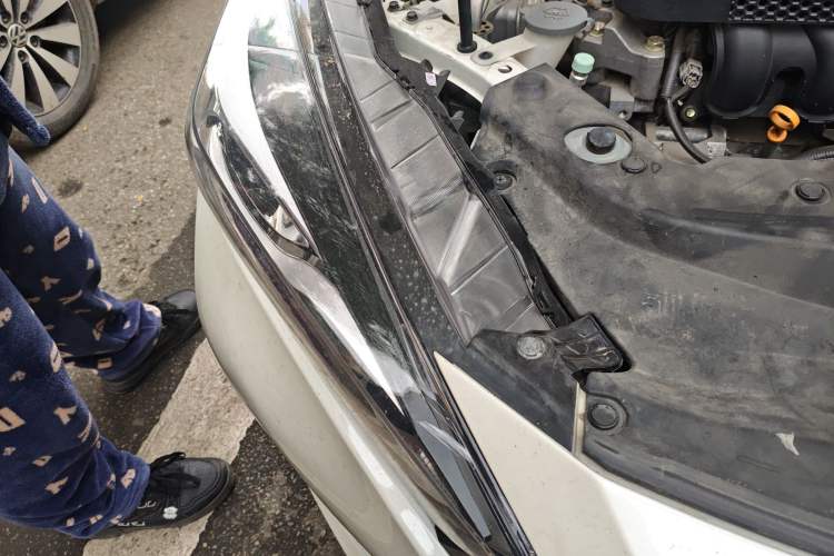 Used Nissan Lannia 2019 1.6L CVT Smart Connect Smart Cool Version China V Standard Right Front Headlight