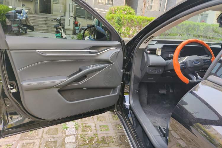 Used Ford Mondeo 2025 2.0T EcoBoost Luxury Version Driver Seat