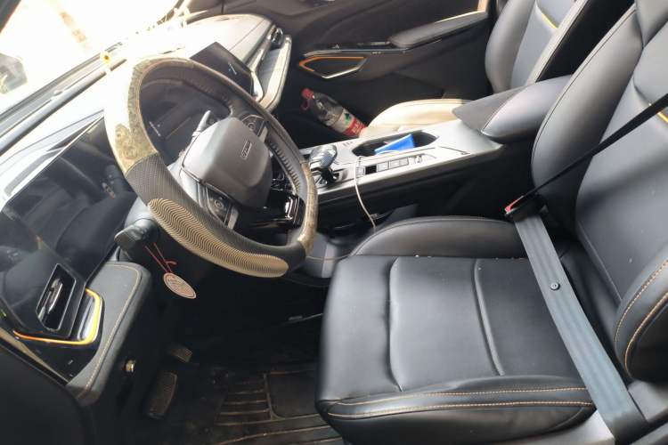 Used CHANGAN OSHAN X5 PLUS 2023 Revised 1.5T DCT Excellence Edition Left Front Seat