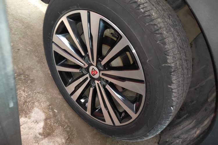 Used Roewe RX5 2019 20T Two-Wheel Drive Automatic 4G Connected Platinum Edition