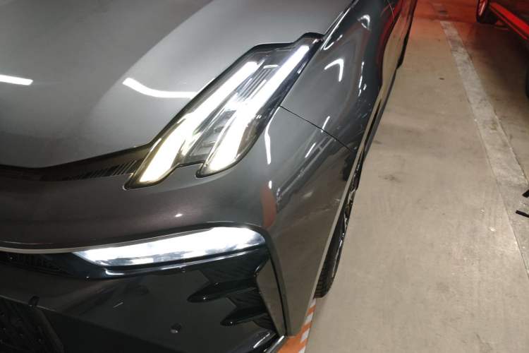 Used Lynk & Co 03 2023 1.5TD DCT JingPro Left Front Headlight