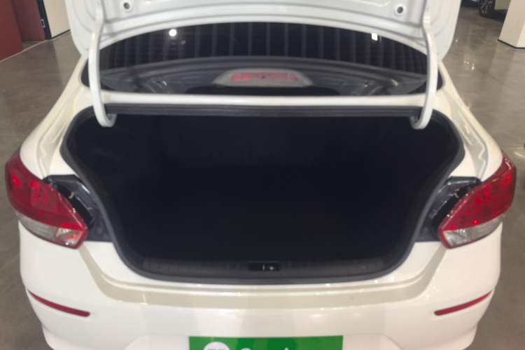 Used Kia Pegas 2020 Revised Version 1.4L Automatic Comfortable with Sunroof Trunk