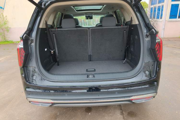 Used Hongqi HS7 PHEV 2024 2.0T PHEV Four-Wheel Drive Flagship Edition 6 Seats